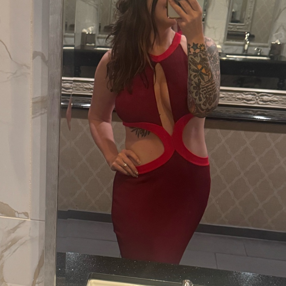 Bridget Women's Dress in Red - Picture 2 of 2